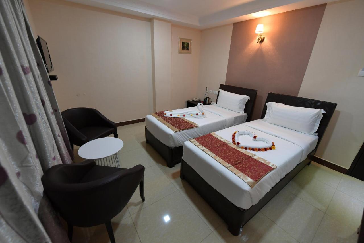 Coastal Grand Hotel Sampath Tiruchirappalli Ngoại thất bức ảnh