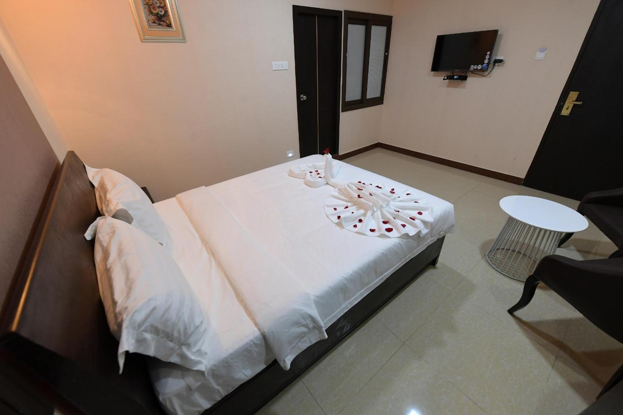 Coastal Grand Hotel Sampath Tiruchirappalli Ngoại thất bức ảnh