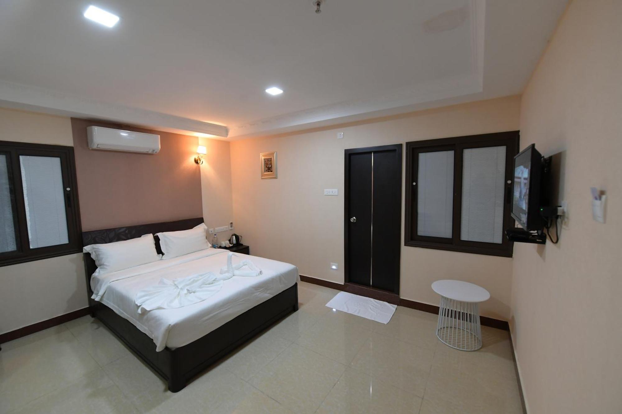 Coastal Grand Hotel Sampath Tiruchirappalli Ngoại thất bức ảnh