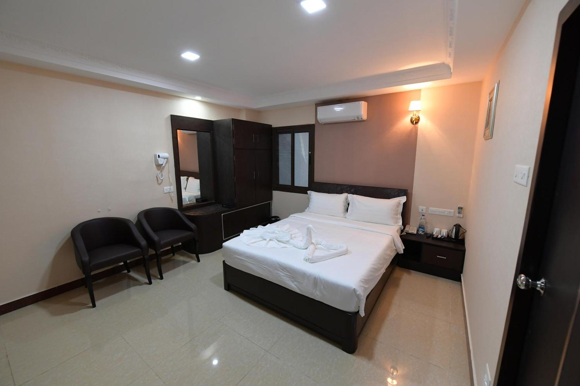 Coastal Grand Hotel Sampath Tiruchirappalli Ngoại thất bức ảnh