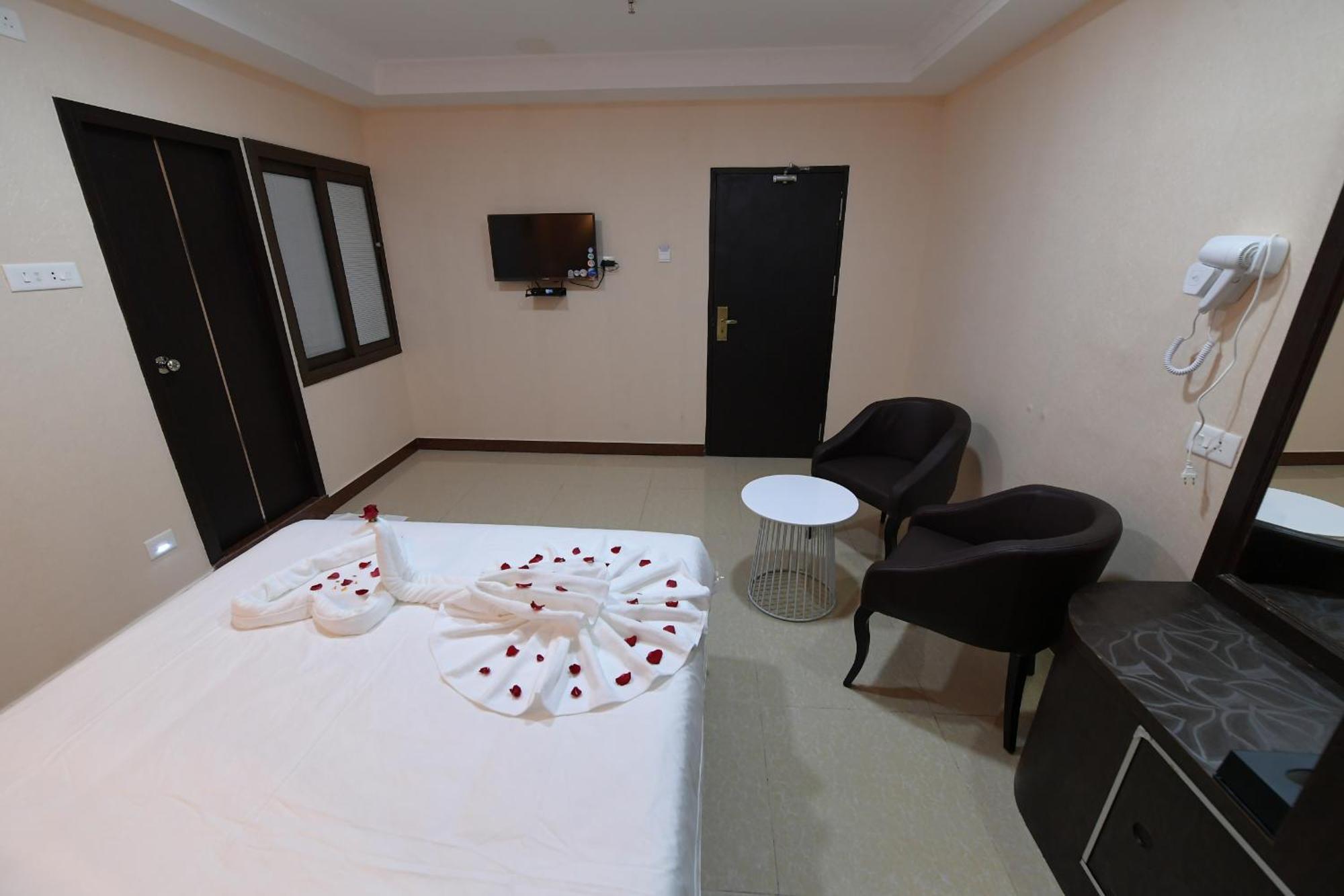 Coastal Grand Hotel Sampath Tiruchirappalli Ngoại thất bức ảnh