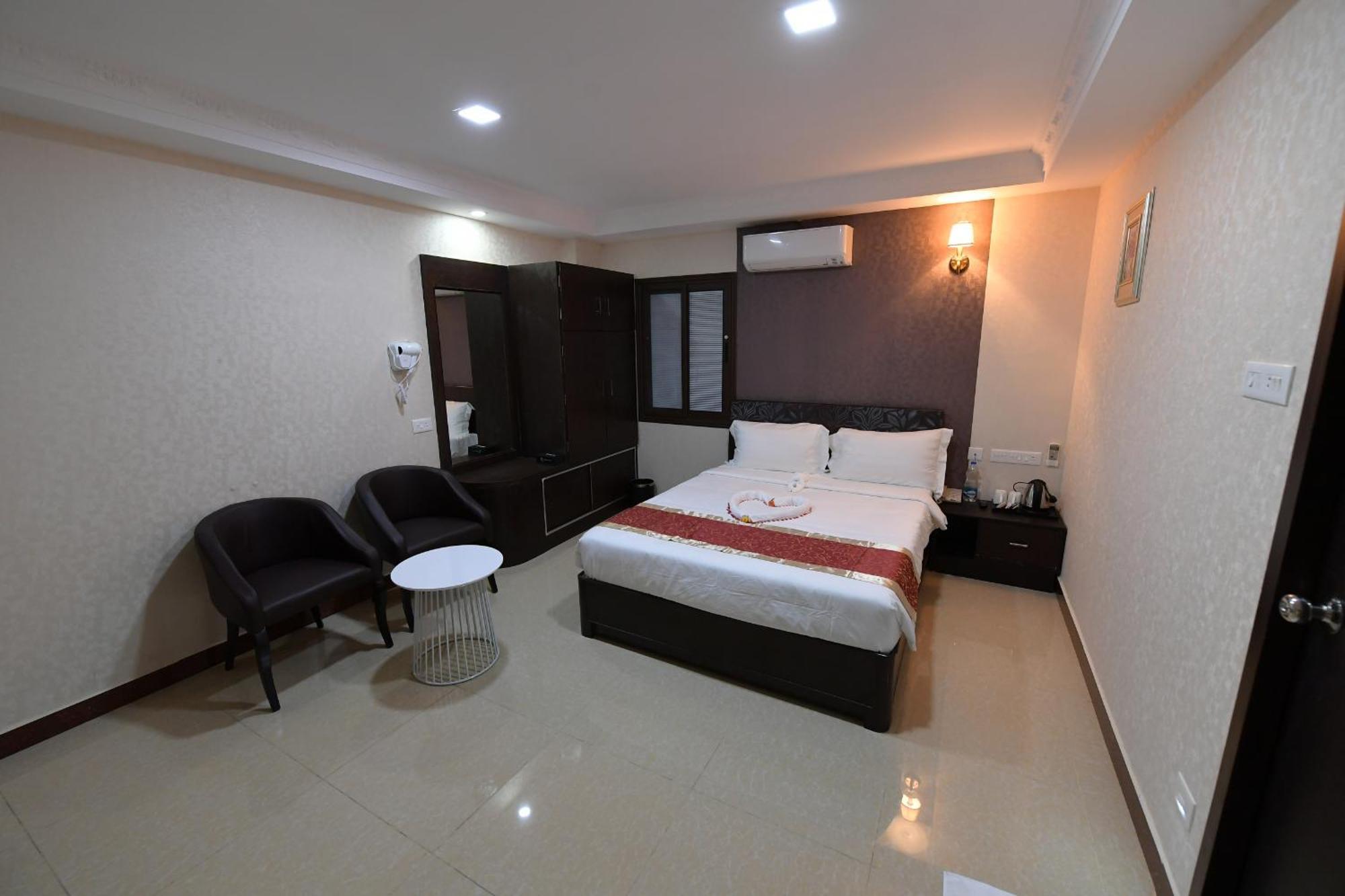 Coastal Grand Hotel Sampath Tiruchirappalli Ngoại thất bức ảnh