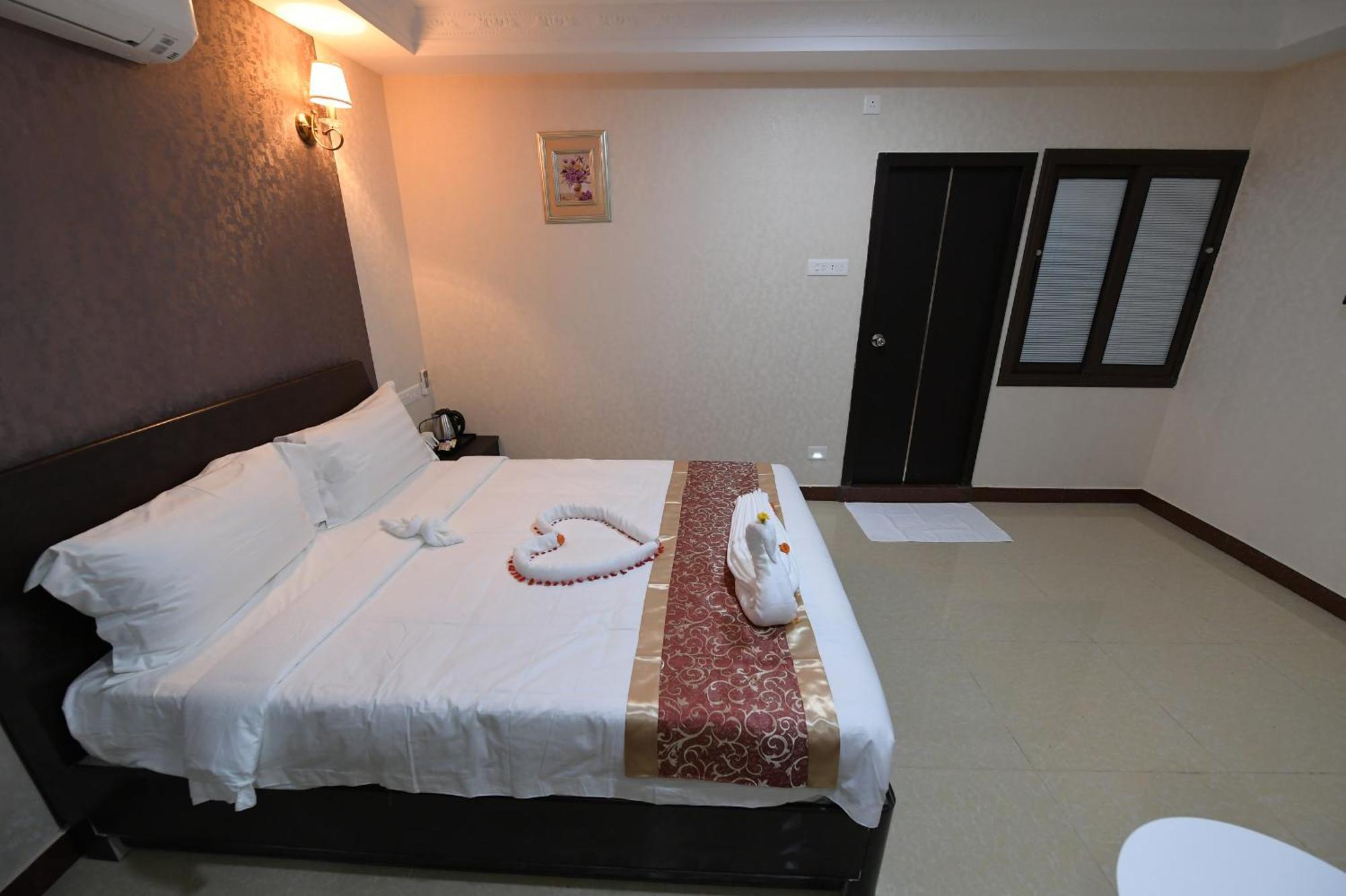 Coastal Grand Hotel Sampath Tiruchirappalli Ngoại thất bức ảnh