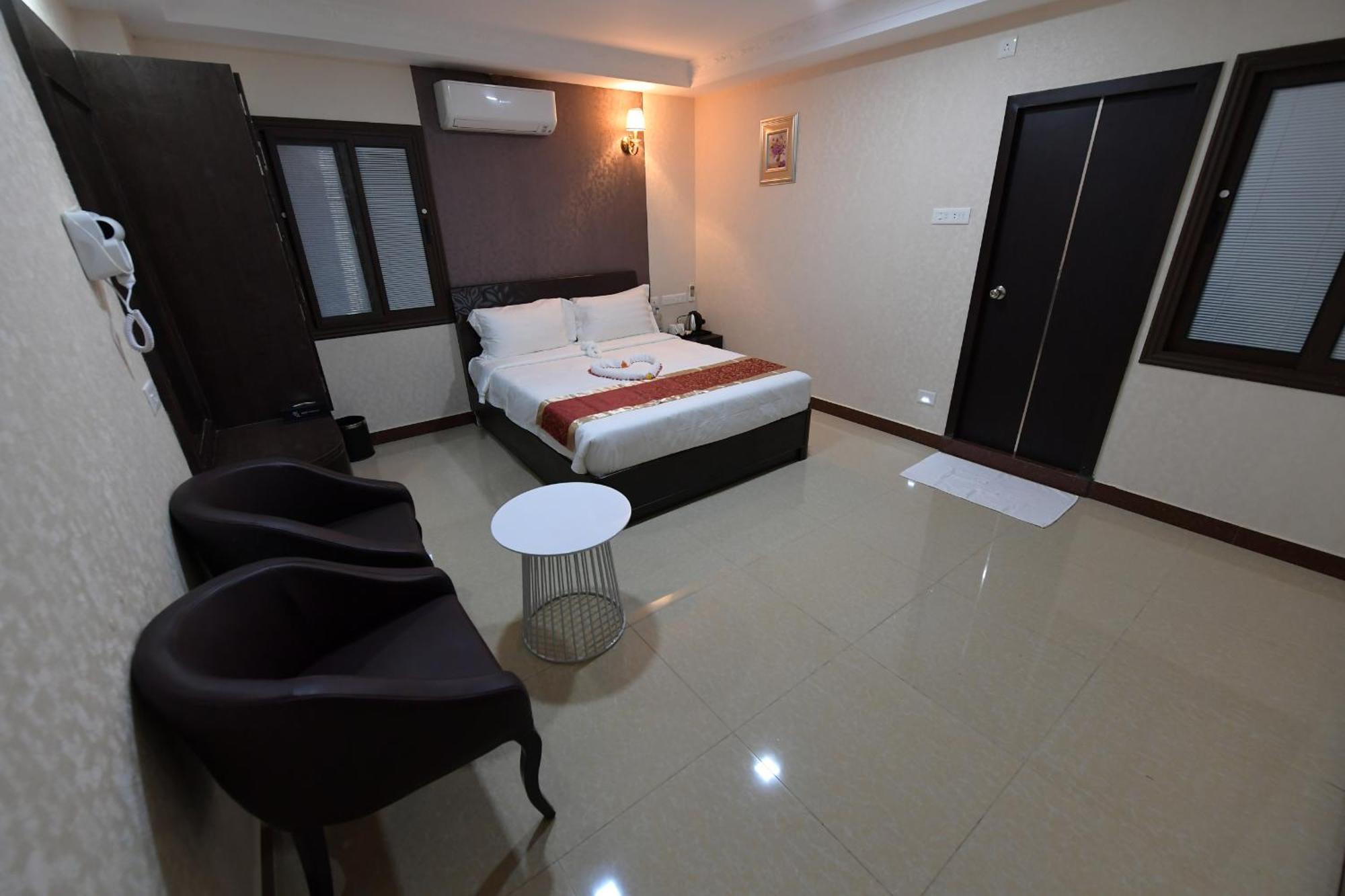 Coastal Grand Hotel Sampath Tiruchirappalli Ngoại thất bức ảnh